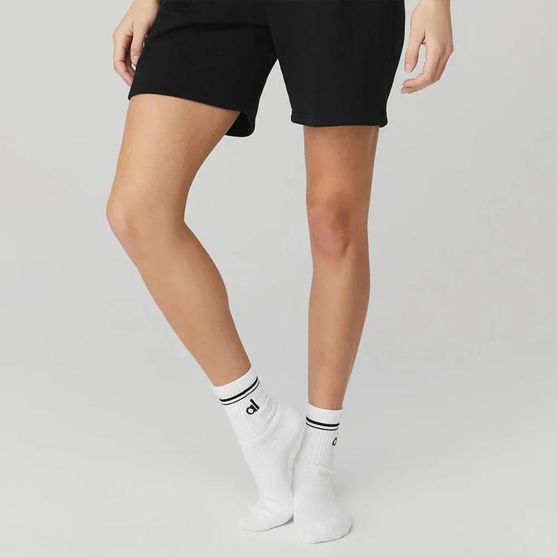 Product Introduction of Yoga Socks Pure Cotton Male and Female Stockings Four Seasons Long Tube Yoga Accessories Sports Leisure Couple Stockings Soft and Comfortable Fashion Street Fashion 6