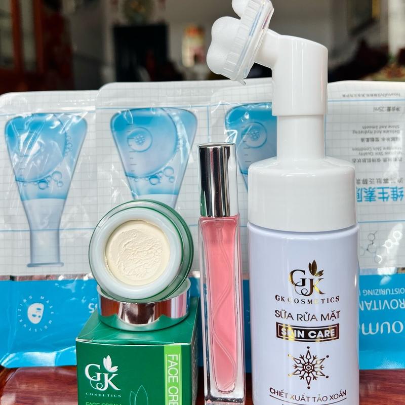 Combo Sữa Rửa Mặt GK+ Kem Face Mini GK ( Tặng Nước Hoa+ 3 Nạ dưỡng ẩm ) Skincare