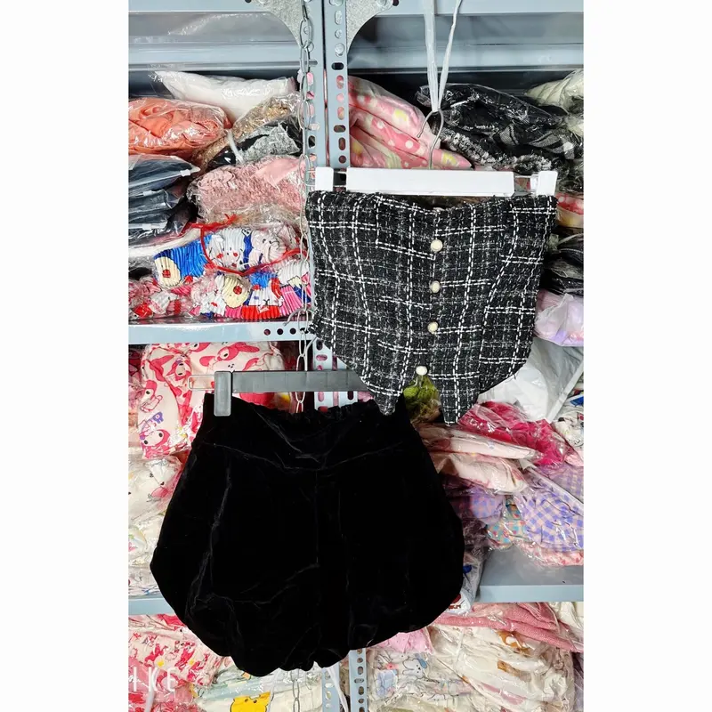 Set 3 món áo quây dạ kèm mút ᵰgực + khoác nhung+ quần nhung bí cá tính quyến rũ Women Nữ Kem Top 5