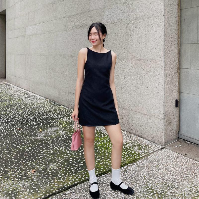 Váy Nữ Fabric Holic cổ tròn 2 dây dáng ngắn Màu Đen 0