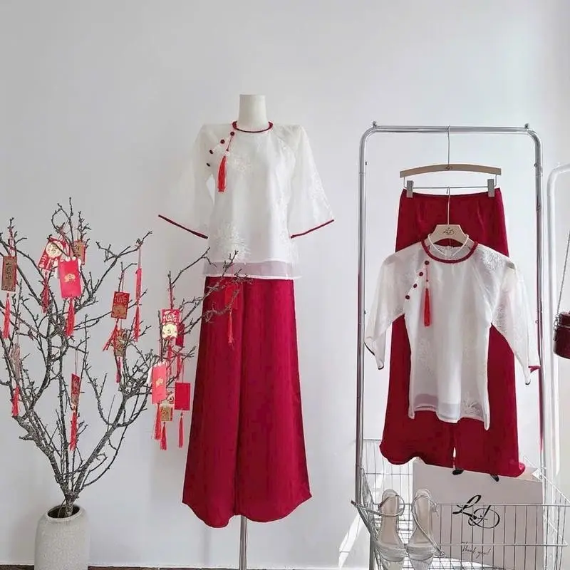 Set đồ nữ mặc tết áo tơ thêu tay lửng kèm quần dài ống rộng dễ thương ( kèm phụ kiện ) dodientet