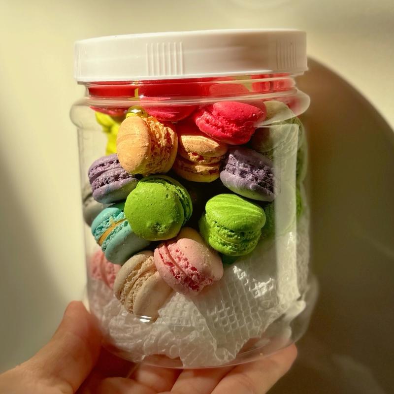 Bánh macaron mini ( Hộp 50v mix ) Food
