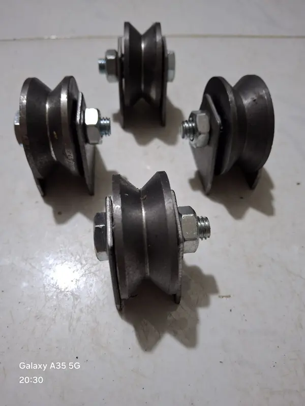 Ròng rọc sắt - Puly sắt - Ròng rọc kéo bạt mái xếp (phụ kiện bạt kéo/bạt xếp) 2