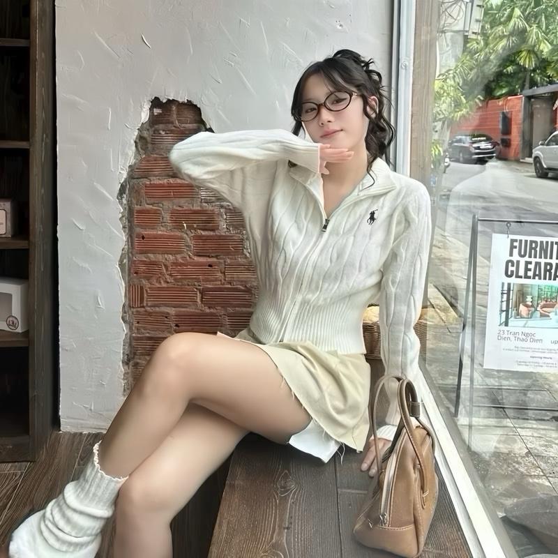 Áo Khoác Len Vặn Thừng Khoá Kéo 2 Đầu Thêu Hình.Chất Len Thừng Phom Ngắn Dáng Croptop. Phong Cách Trẻ Trung,Huyền Thanh Shop Nữ Women Top 5