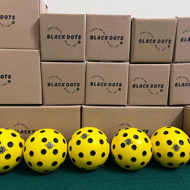 Bóng Pickleball chống ồn - Bóng foam mềm Black Dots - Tập Pickleball tại nhà 4