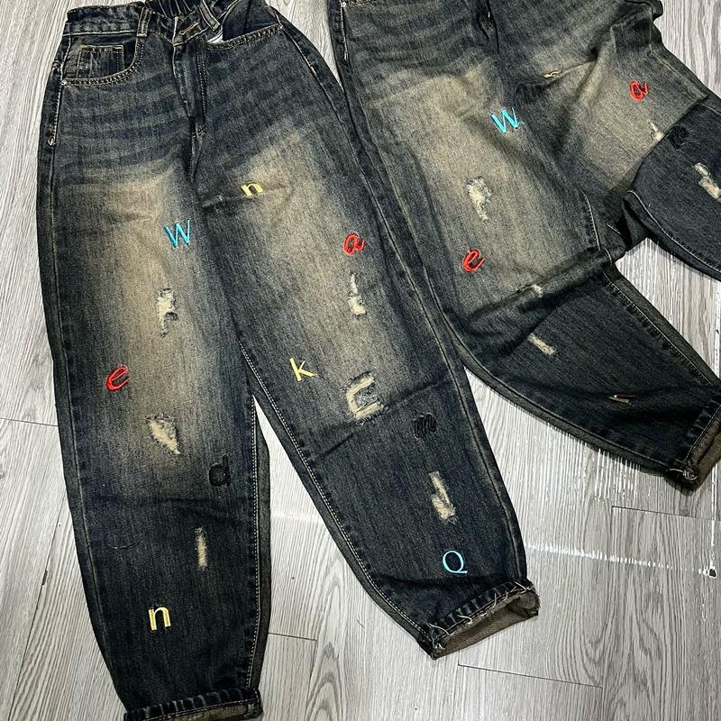 Quần Jean Nữ {[ BG06: 3186 ]} Cạp Lưng Chun, Rách Cào Phối Chữ Thêu Dài 94cm - Women