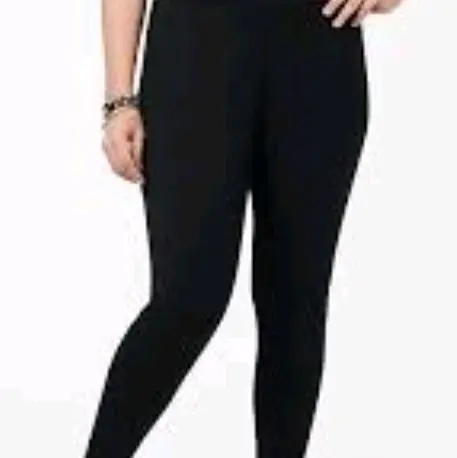 quần legging thun nữ co giãn 4 chiều chất lượng cao  vải polyester mềm mại và thoáng mát , quần túi sâu tiện lợi cho chị em để đt giá rẻ tận xưởng.(Com bo 3sp 120k )