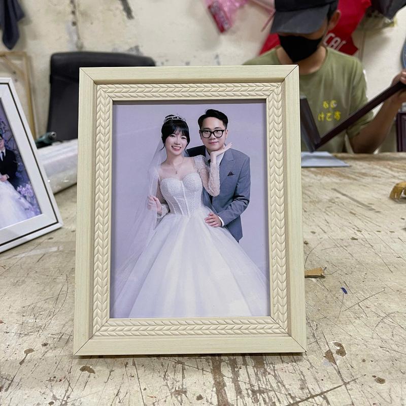  Khung để bàn khung ảnh cưới - Mặt kính 