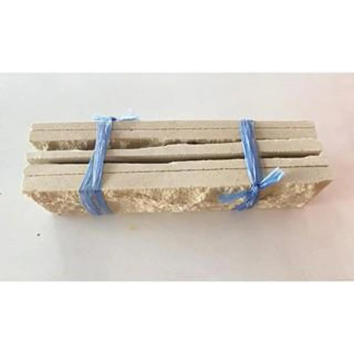 หินทราย หินกาบ ติดผนัง ปูเสาปูพื้น ขนาด 5x20 cm. ขายเป็นมัด
