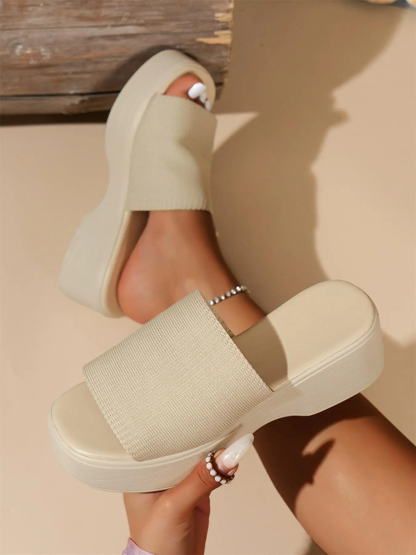 Women's Fashionable Solid Color Platform Sandals, Casual Comfortable Non-slip Wedge Sandals for Summer, Lightweight Breathable Shoes for Daily Wear