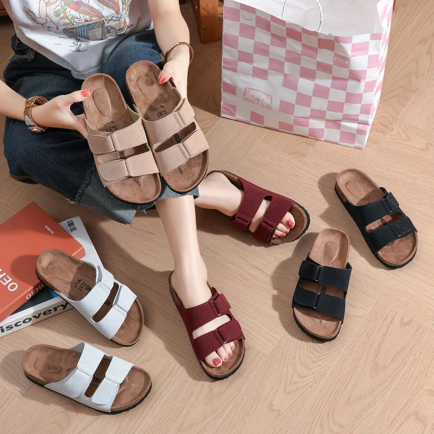 New Korean style fashionable sandals for women, wear-resistant two straps, non-slip, slip-on slippers for women (high quality) Walking Shoes
