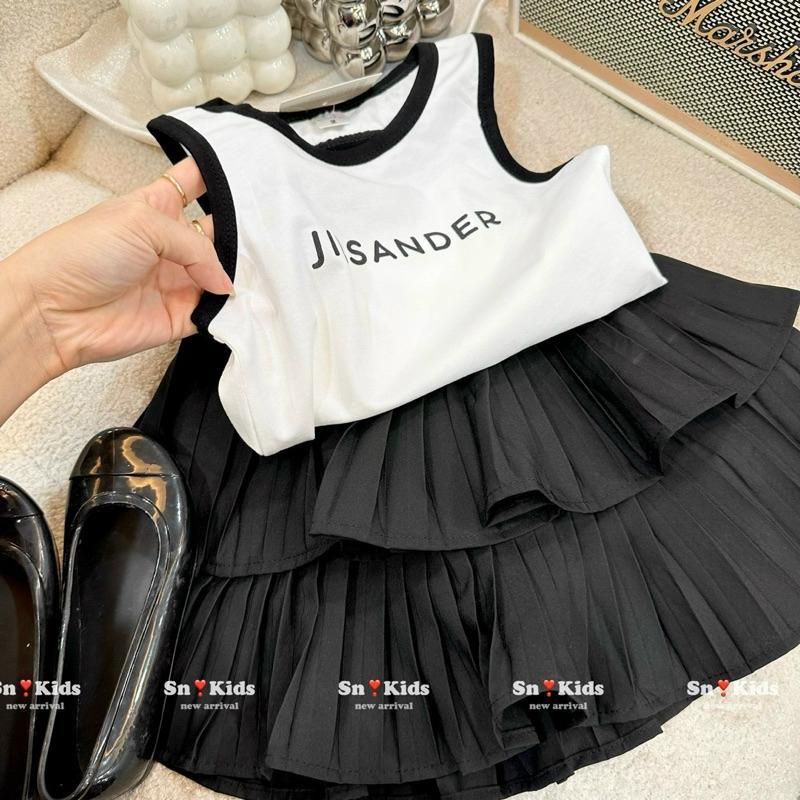 Bộ áo thun ba lỗ và chân váy dập ly đen phong cách hàn quốc cho bé gái 4