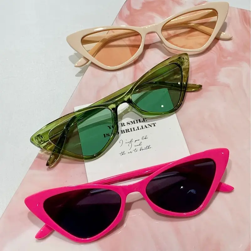 Fashion Small Frame Cat Eye Sunglasses UV400 Protection  display picture 3