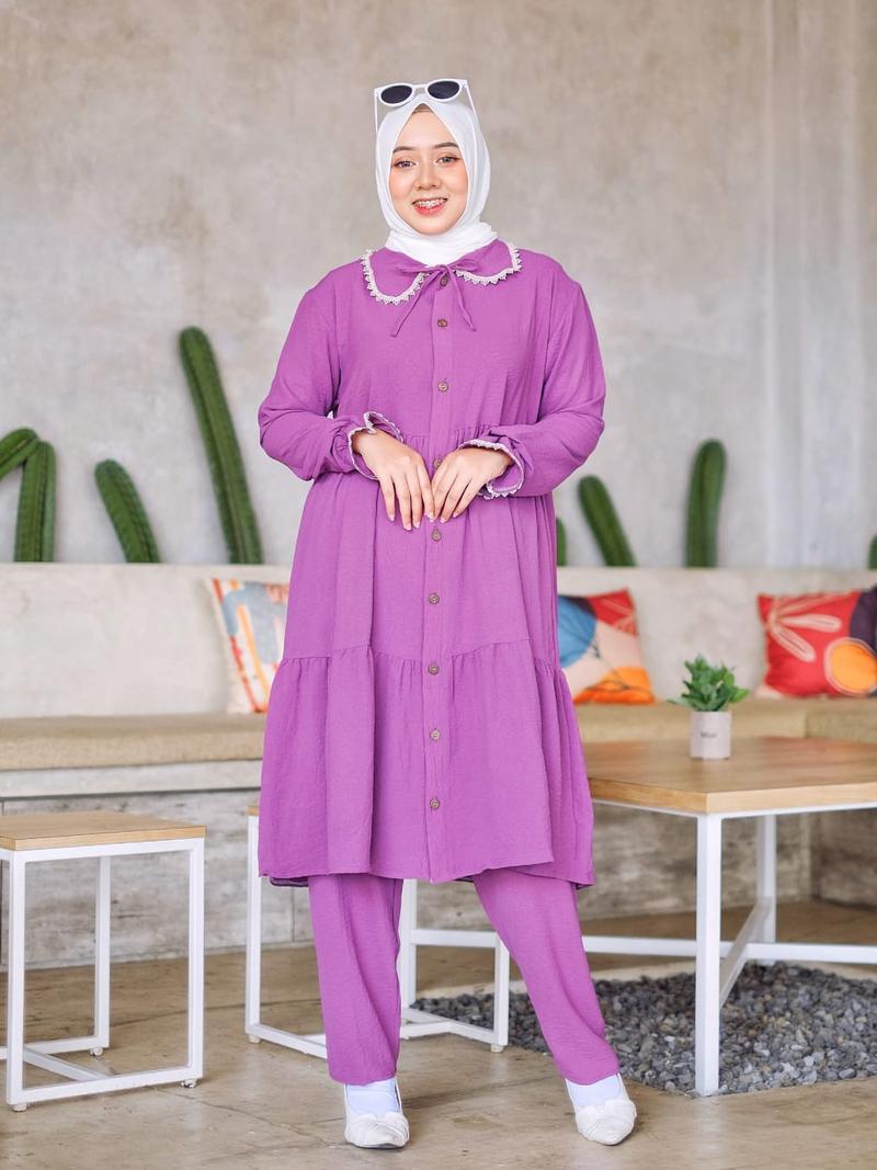 Product Introduction of Baju One Set Setelan Stelan Celana Panjang Dan Atasan Tunik  Wanita Dewasa Muslim Crinkle Crengkle Kringkel Airflow Couple Ibu Dan Anak Perempuan Terbaru Kekinian Cantik Simple Elegant Pasangan Mewah Keluarga Polos 17