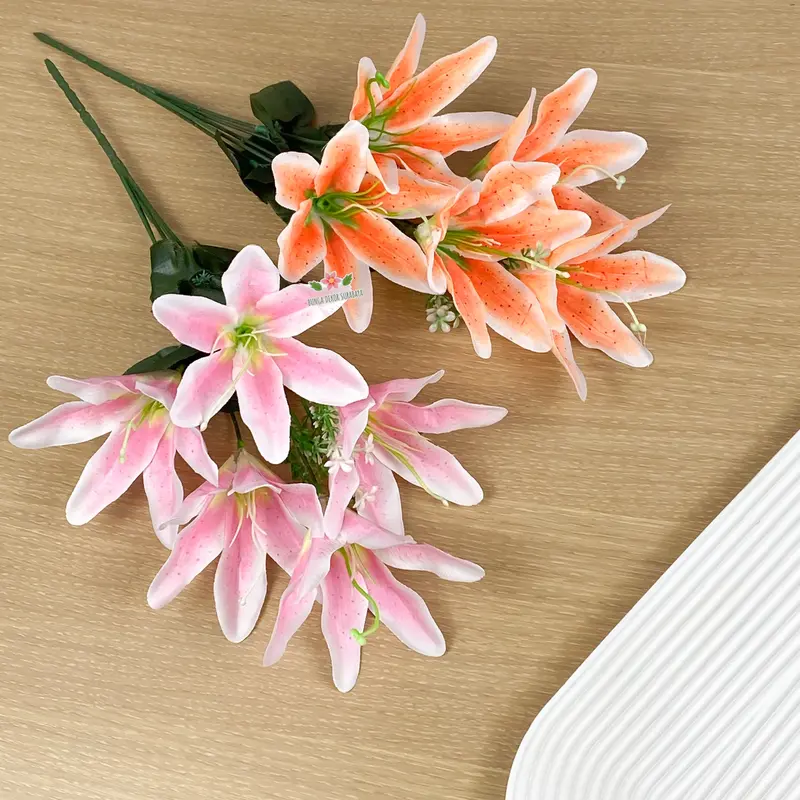 Lily Bintik Artificial / Bunga Artificial / Bunga Plastik / Bunga Dekorasi / Dekorasi Pernikahan / Pernikahan 1