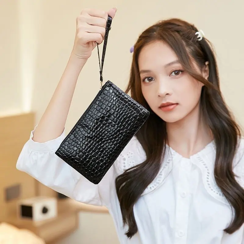 Crocodile pattern clutch bag simple women's wallet mobile phone change bag gift fashion small bag new women's bag international fan