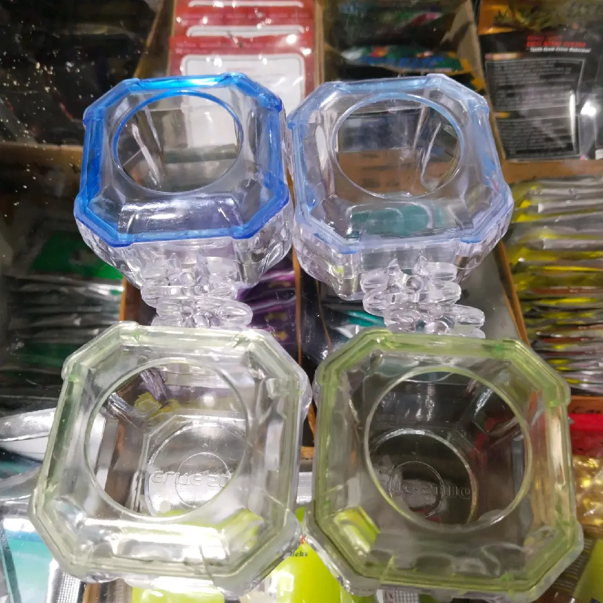 Tempat pakan/minum burung segi 8 merk ELITE SONG anti tumpah dan anti terbuang sia-sia pakan