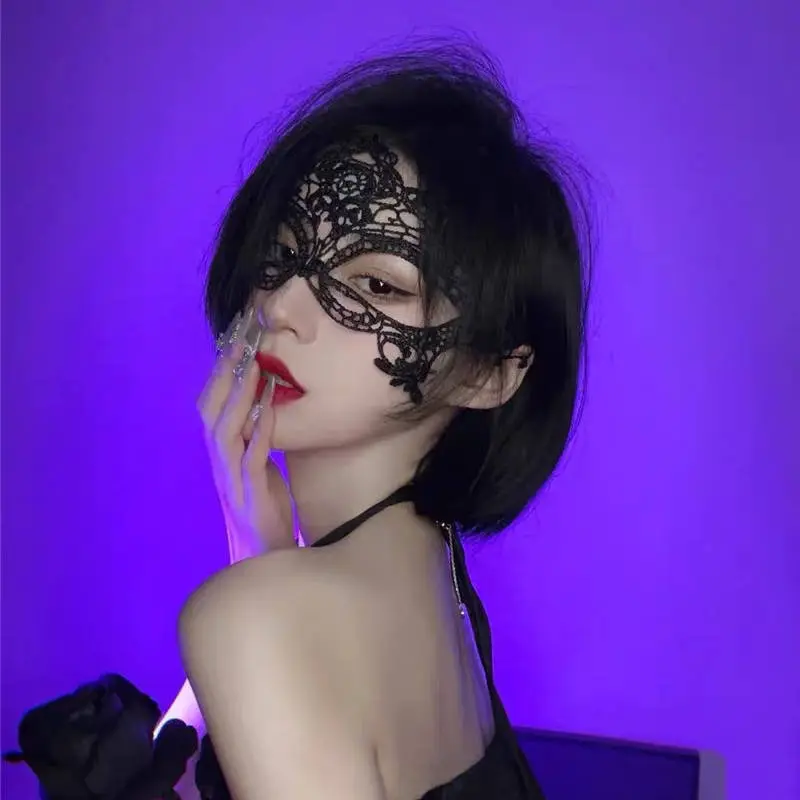 Masquerade Queen Vintage Court Style Lace Hollow Crochet Eye Mask Face Cover Half Face Makeup Mask Shooting