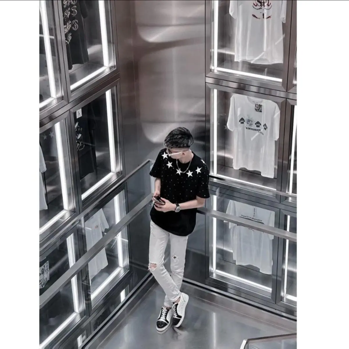 Áo thun cổ tròn Hoạ tiết ngôi sao Nhũ Kim Tuyến quanh cổ chất cotton thời trang dành cho nam nữ hothit Menswear Unisex