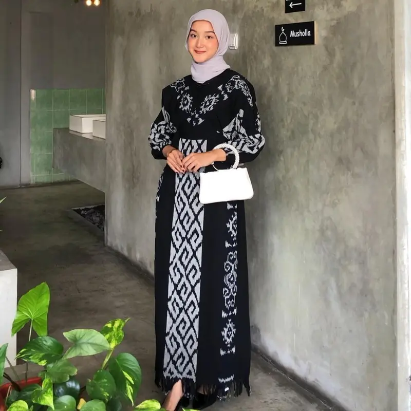 DRESS GAMIS Wanita muslim kekinian - baju tenun dres gamis motif toraja - DGS001 Kain Panjang alana  dress 2