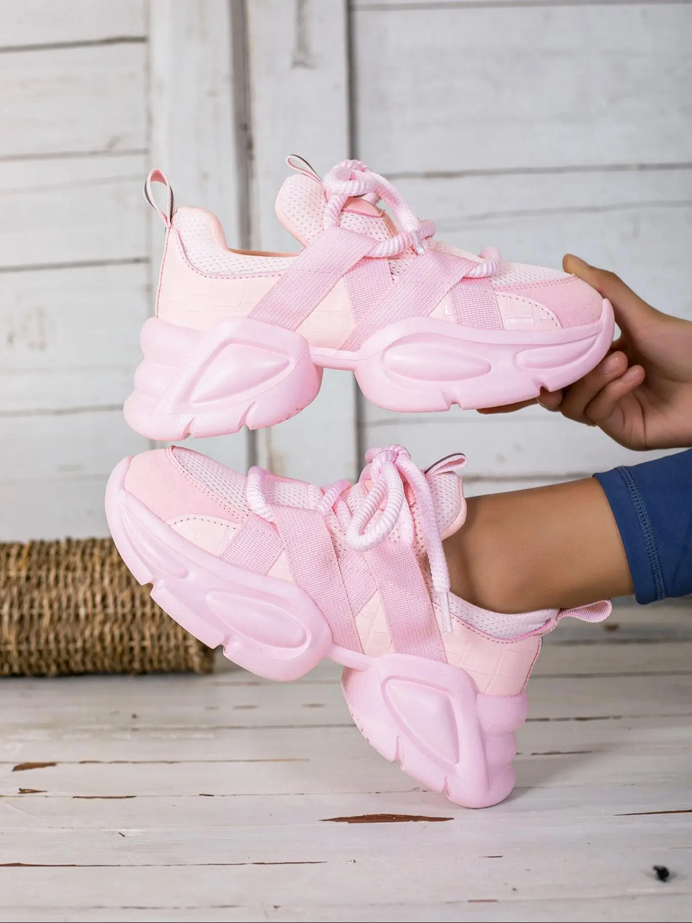 Women's Fashionable Lace Up Platform Sneakers, Casual Comfortable Breathable Sports Running Shoes, All-match Basic Shoes for Daily Wear