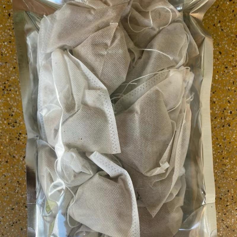 Combo 2 gói bột bù xè, đuông dừa, bọ cánh cứng treo trên cây dừa 2gói(40túi dạng túi lọc) 2