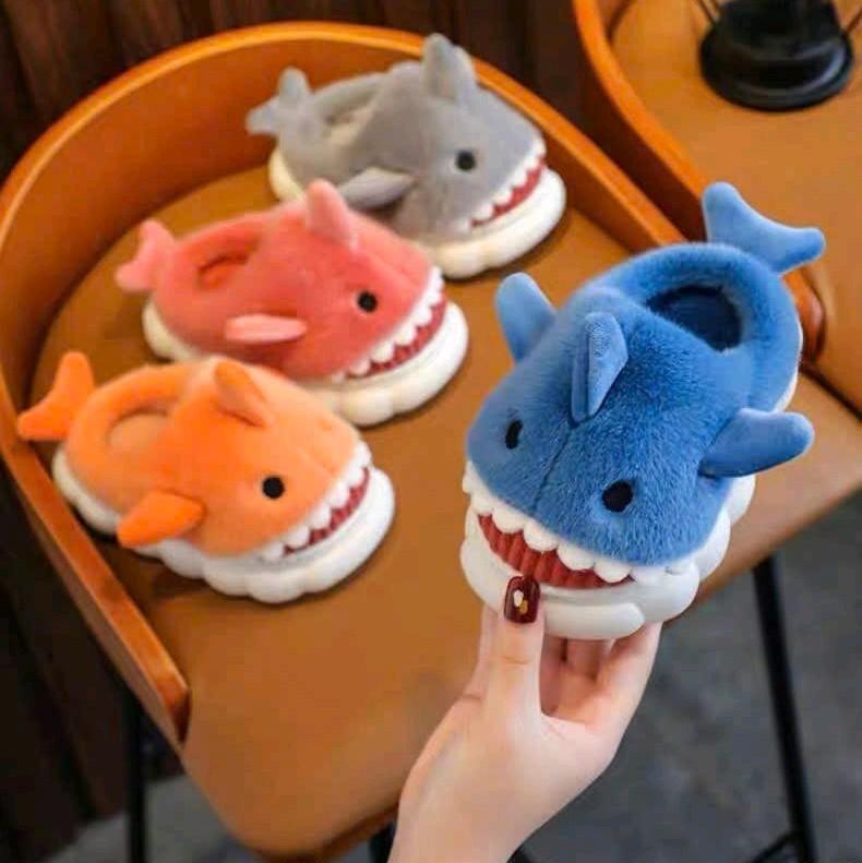 Dép cá mập răng cho người lớn và trẻ em