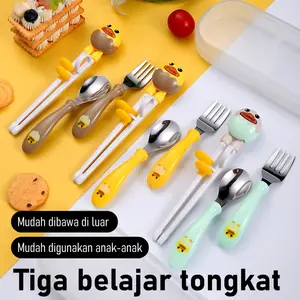 Paket Alat Makan Anak 304 Stainless Steel 3in1 Sumpit Pelatihan 3 Tahap Sendok & Garpu Anti Slip Motif Bebek Lucu Kotak Portable BPA Free Bayi 24+ Bulan MPASI Makan Siang Hadiah Keluarga Praktis & Aman