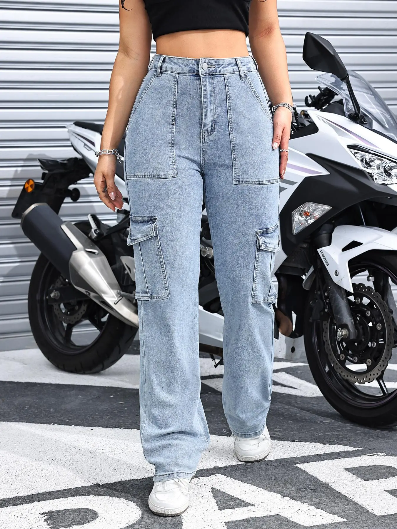 Women's Flap Pocket Cargo Jeans, Casual Street Fashion Comfy Denim Pants for Daily Wear, Ladies Clothes for All Seasons, Women Jeans