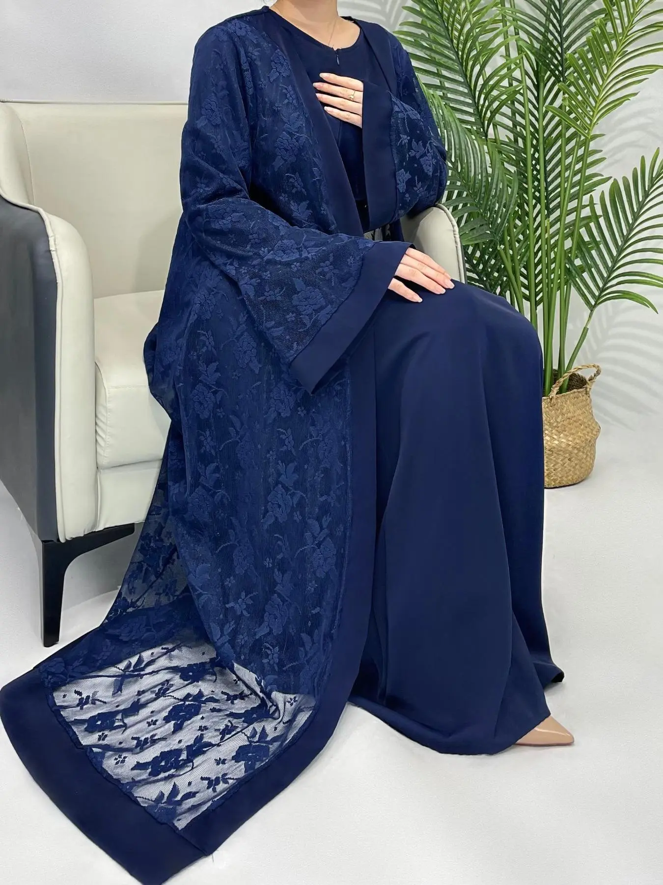 Women's Contrast Lace Belted Kaftan Dress, Chic Modest Long Sleeve Round Neck Dress for Prayer, Women's Islamic Clothing for Spring & Fall, Ethnic Clothing UK