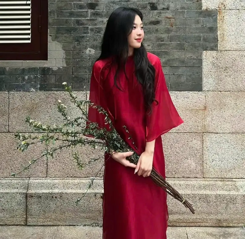 Áo dài cách tân tơ 4 tà màu đỏ nổi bật sang trọng trẻ trung - ÁO DÀI KIM THẮM Nữ Women Kem Dress 5