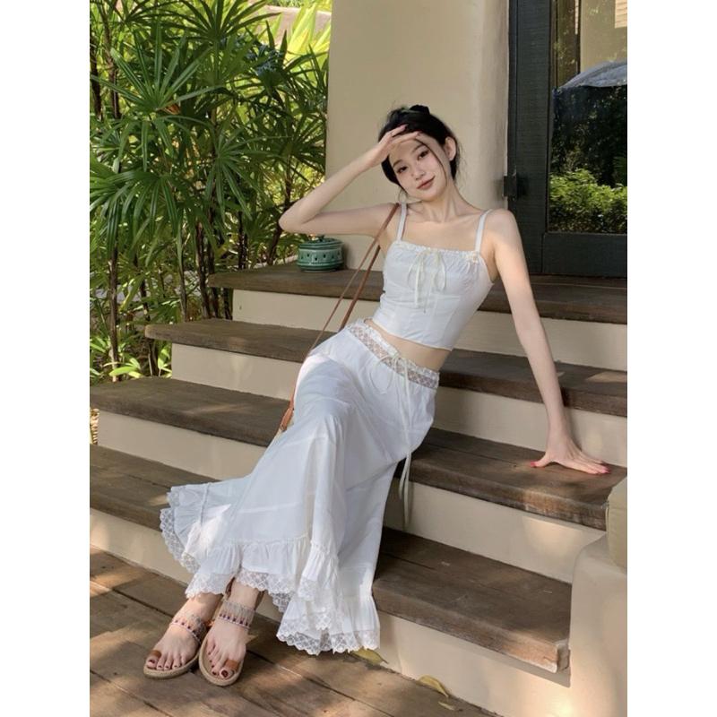 Set áo + chân váy trắng thanh khiết By Jane