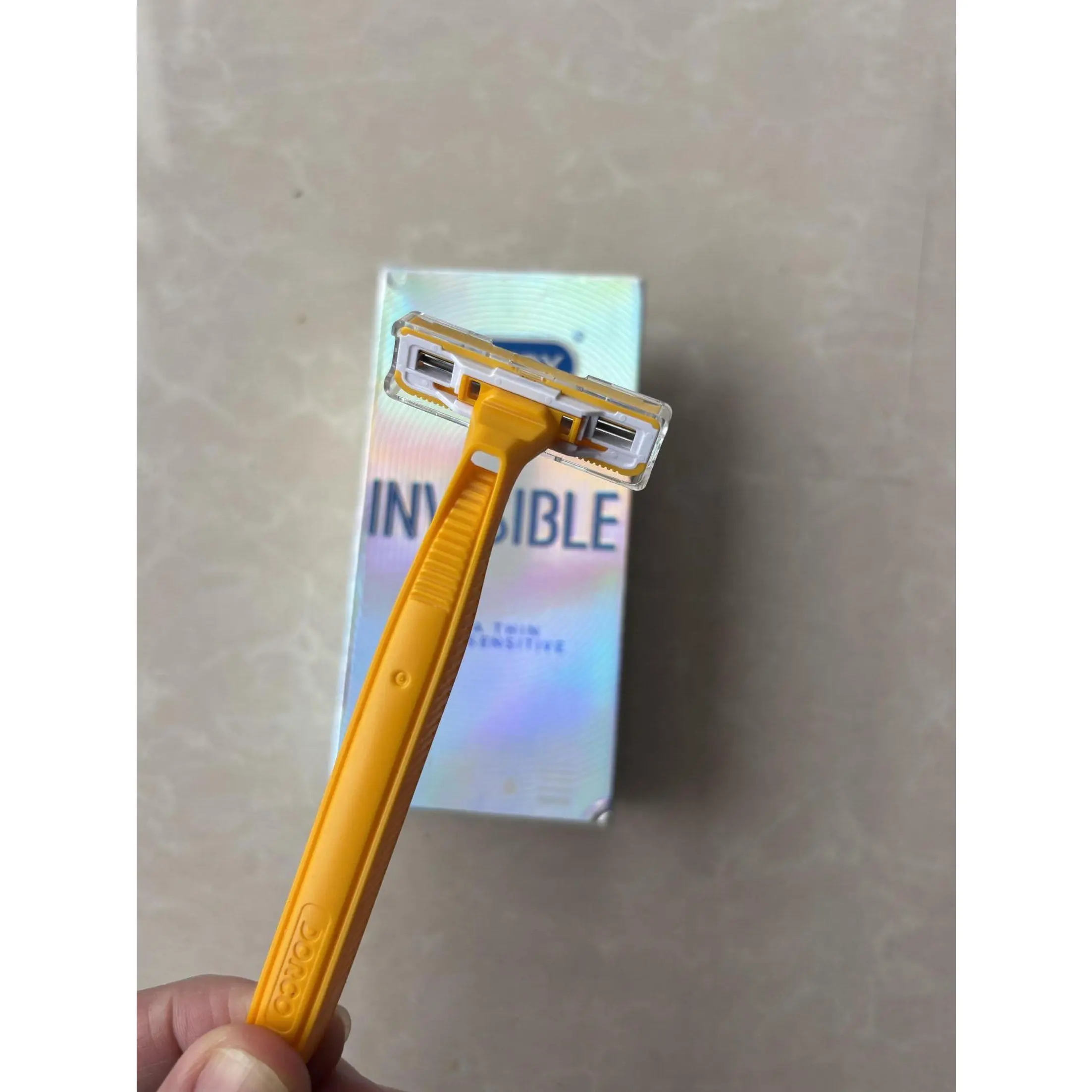 Hộp combo 12 cái Bao C/S – D.U.R.Ê.K - INVISIBLE - Dành cho Nam Giới - (sản phẩm nằm phía dưới của dao cạo râu)