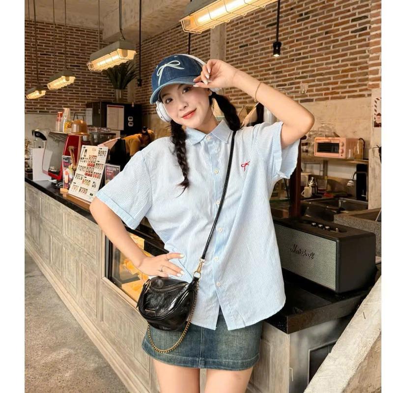 [ A18 ] Áo Sơ Mi Nữ Ngắn Tay Form Rộng Kẻ Sọc Thêu Nơ Phong Cách Hàn Quốc Qiho Women Top | BigBuy360 - bigbuy360.vn