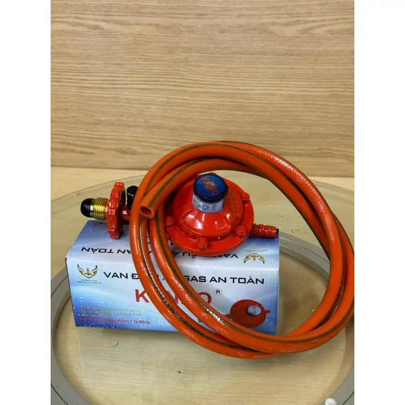 Bếp gas đơn kính cường lực Dynamic TẶNG KÈM VAN DÂY CAO CẤP 8