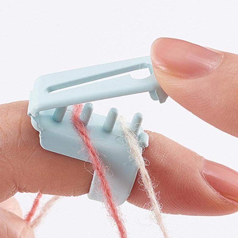 2pcs/set Random Color Plastic Finger Guides Crochet, DIY Finger Yarn Guide Holder, Universal Knit Count Color Starter Tool Kit 2