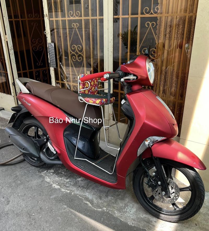 Product Introduction of Ghế ngồi xe máy cho bé SH Mode - Janus có vòng kèm đai 28