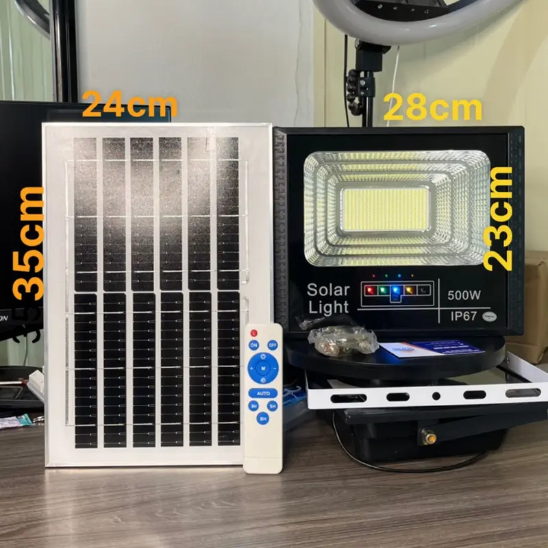 Đèn NLMT 500w  sáng 10-12 tiếng, diện tích sáng 50m2 6
