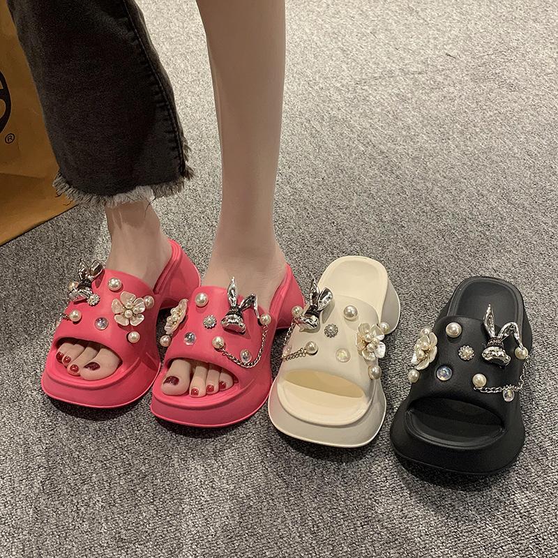 Dép Nữ Quai Ngang Đế Dày Mũi Vuông Đính CHARM THỎ NGỌC Màu Sắc Thời Trang(MÃ 282 THỎ)