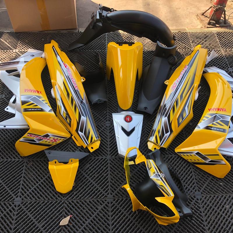 Dàn áo Sirius vàng phối bạc, dán sẵn tem, hàng 1/2, ốp trước si Hello/dè trước Zin