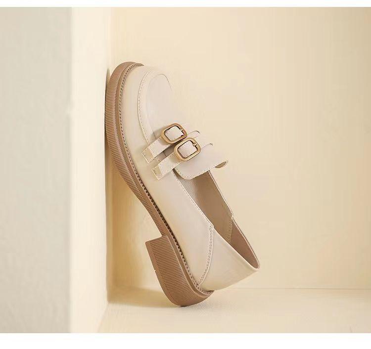 Product Introduction of Yue Chen Loafers Women's 2024 New Spring and Autumn British Style Black Low Heel Leather Shoe Soft Leather JK Pumps Spring 24