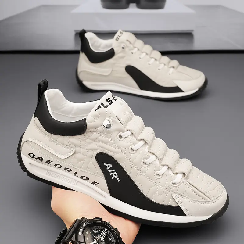 Sepatu Pria Sneakers Sol Rubber Karet Terbaru Keren Buat Gaya Tren Saat Ini  Sepatu Cowok Leather Putih 39