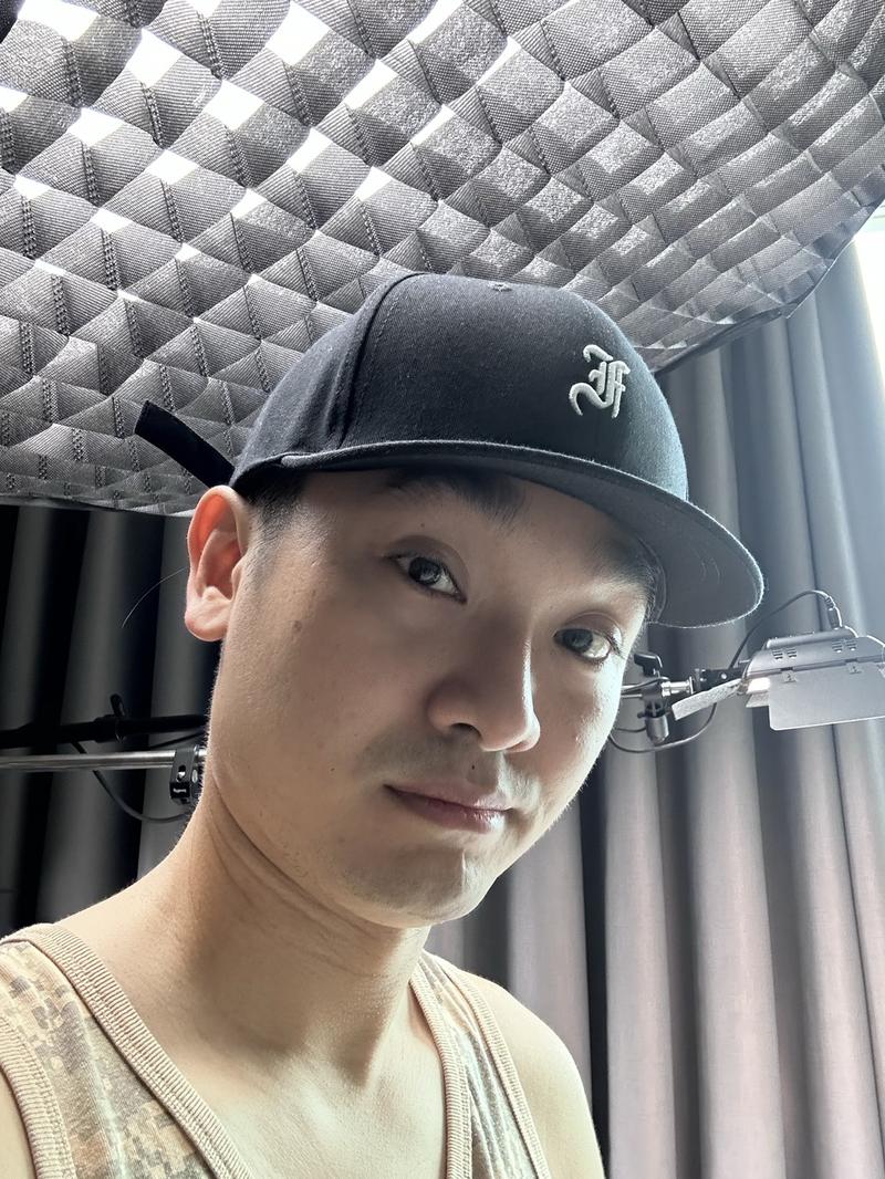Product Introduction of Nón VÀNH THẲNG LƯỠI NGẮN logo chữ F nhỏ quai dây gài chất lượng cao Brand One Hat 25