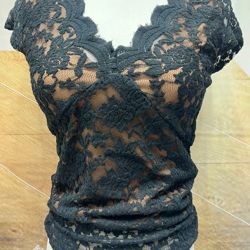 HOT- Xả áo ren cộc tay có lót trước sexy fom nhỏ 2