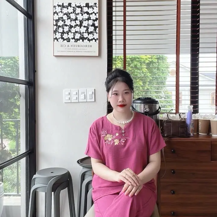 Bộ đũi tay cộc quần dài thêu hoa dành tặng bà và mẹ,chất đũi mát mềm,set Áo Nữ Voi 3