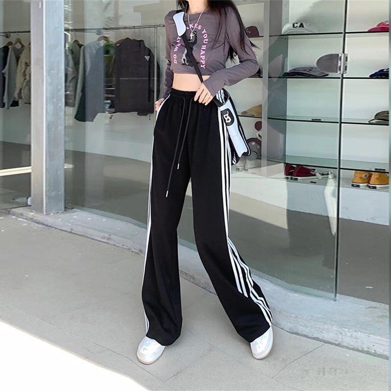 Quần dài thể thao 3 sọc suông nữ ống rộng  chất thun poly 2 da mặt vải đanh mịn độ đàn hồi tốt, quần sọc mặc nhà dạo phố 4