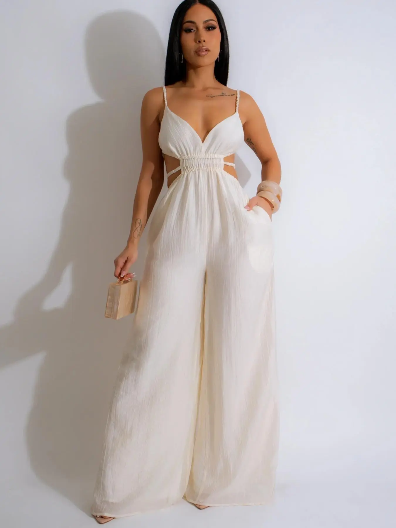 Women's Solid Backless Deep V Neck Wide Leg Jumpsuit, Casual Pocket Sleeveless Cami Jumpsuit for Spring & Fall, Women's Clothes for Daily Wear