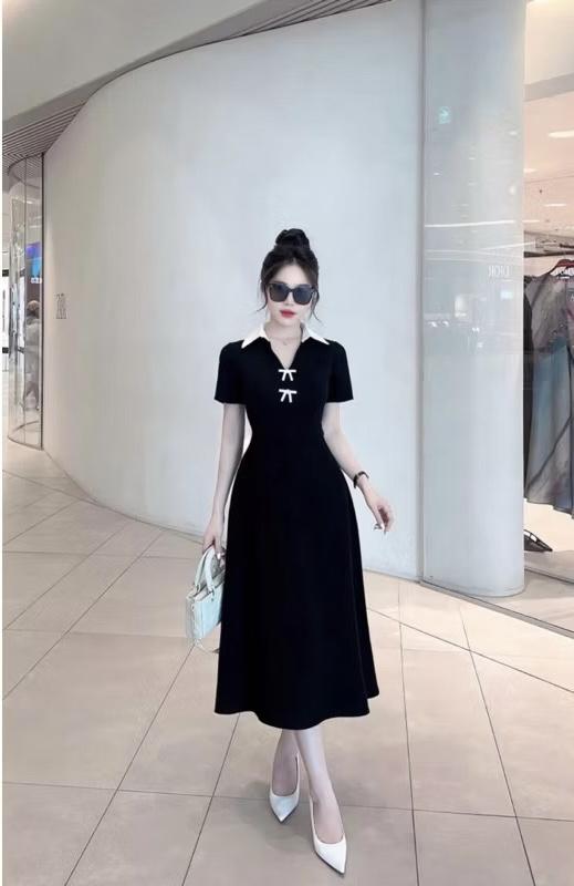 Product Introduction of Đầm tuyết mưa cổ V kèm tag đá 33