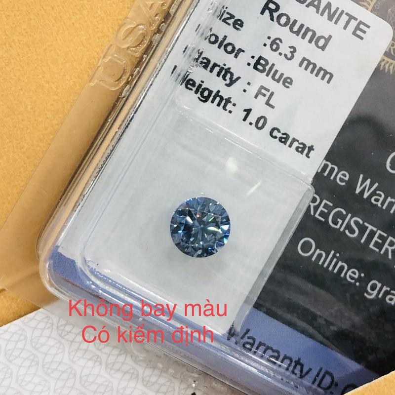 Đá Moiss Anite Màu Blue 58G từ 4li-8li1 không bay màu Có Kiểm định G.R.A dùng Để thay Bông Tai hoặc Nhẫn Vietnam Moissanite 3