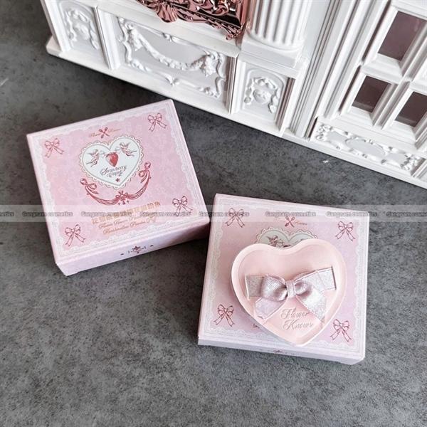 mút đánh nền Flower Knows heart shaped marshmallow powder 0